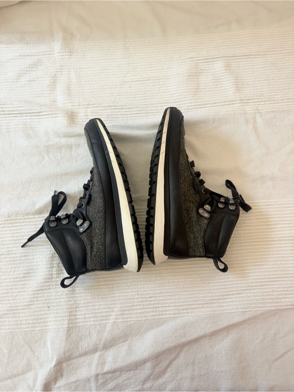 Roots Rideau Mid Sneaker - Picture 10 of 13